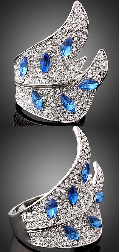 BLUE N WHITE LEAF SWAROVSKI CRYSTAL RING-sz10